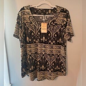 Women’s size 2X short sleeve Amazon printed top black and tan new with tags